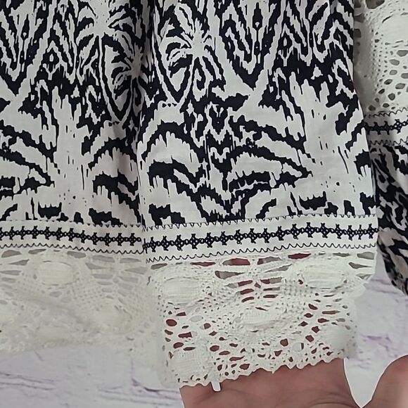 Panama Jack Linen Black & White Palm Tree Print Balloon Sleeve Top. Size Large. - Picture 4 of 6